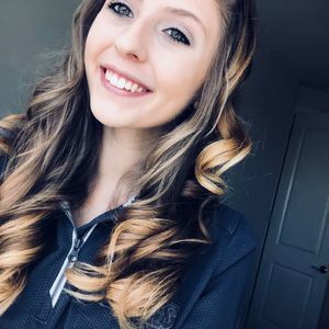 Meet your Posher, Abby